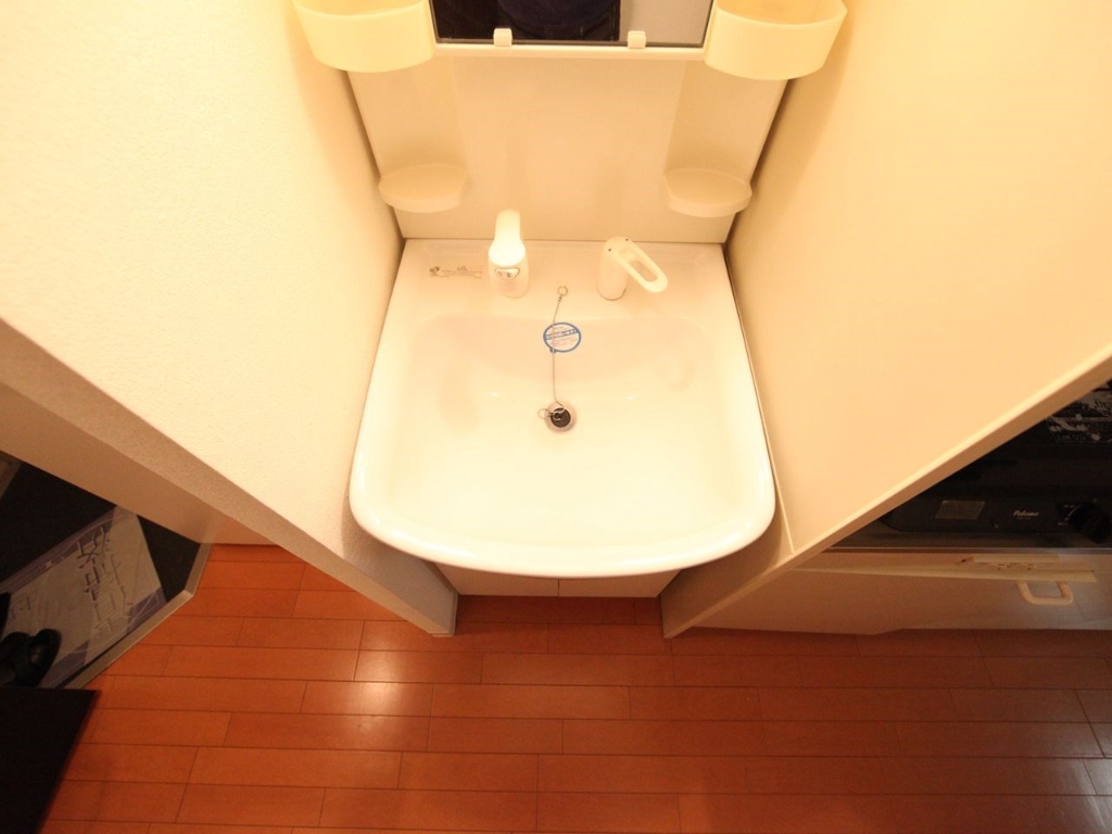 洗面設備　独立洗面台付（シャンプードレッサー付）