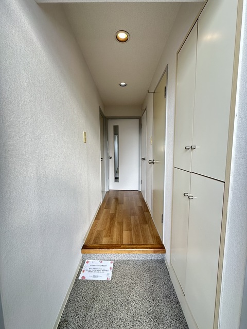 玄関　別部屋参考写真です