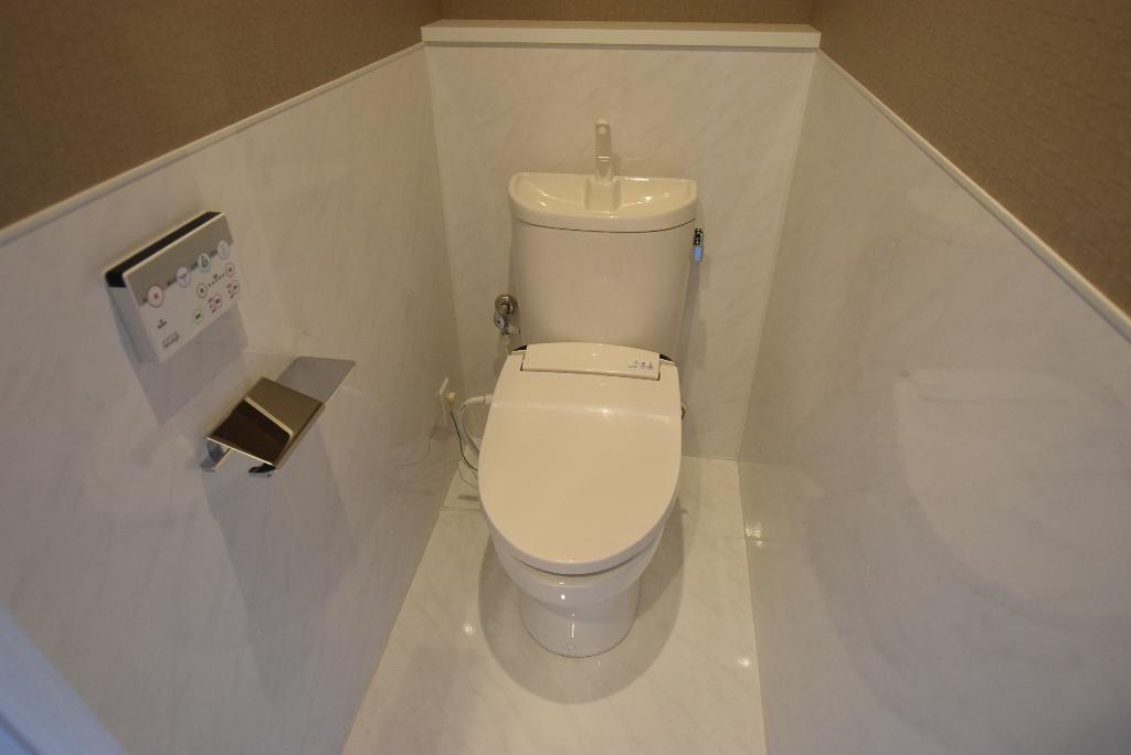 トイレ　シャワー付トイレ