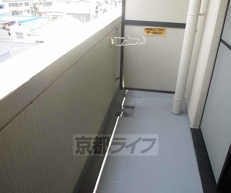 バルコニー　シューズボックスです。