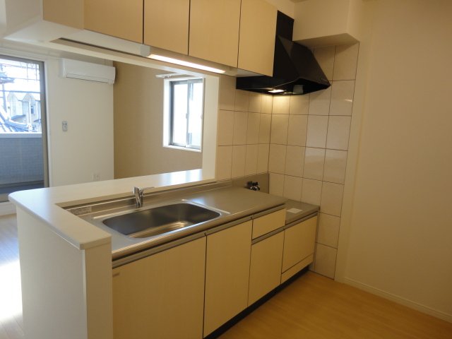 キッチン　キッチン（イメージ）