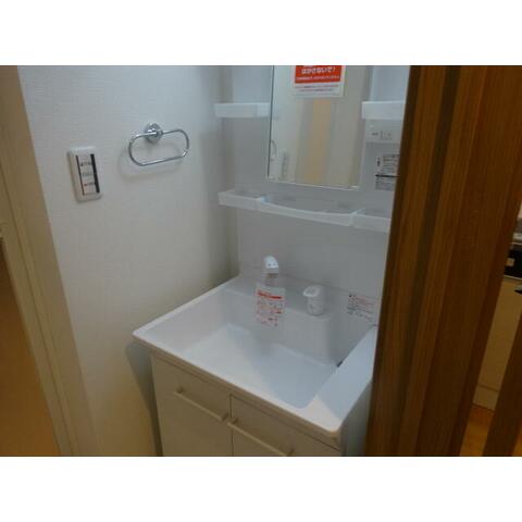 洗面設備　人気の独立洗面台付き♪