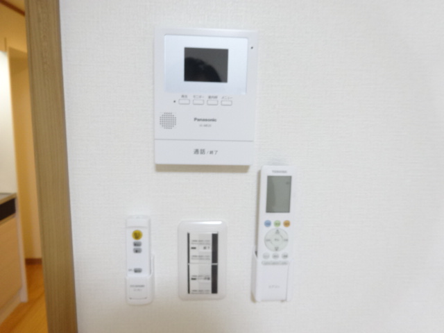 セキュリティ　モニタ付きインターホンで安心♪