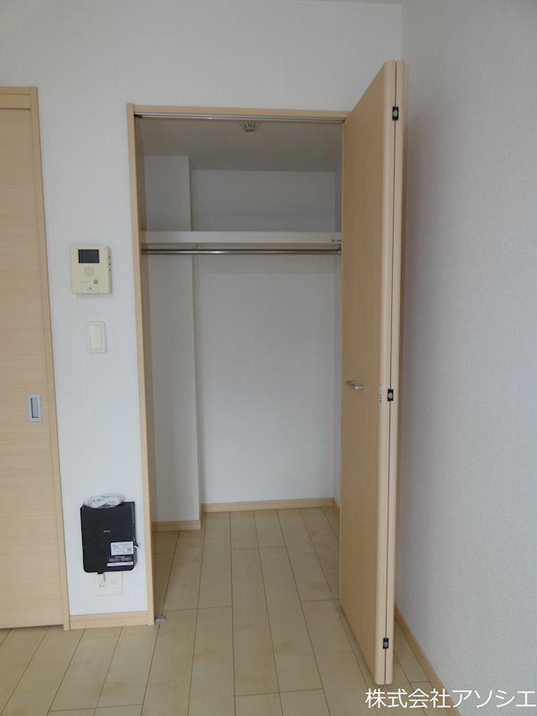 収納　クローゼット