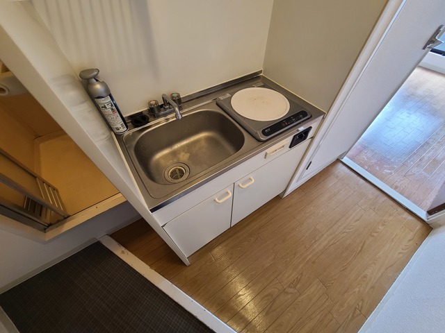 キッチン　一口コンロのキッチンです