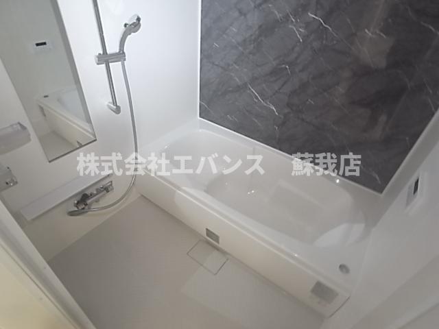 バス・シャワールーム　ゆったり過ごせるお風呂です