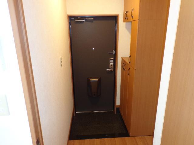 玄関　下駄箱