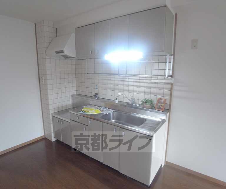 キッチン　２０５号室の写真です。