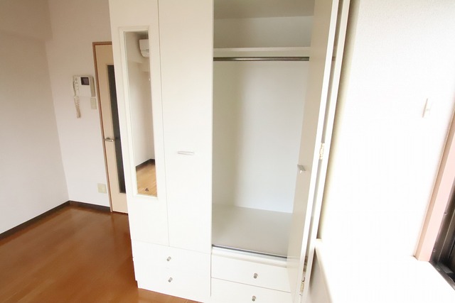 収納　引き出しのあるクローゼット！