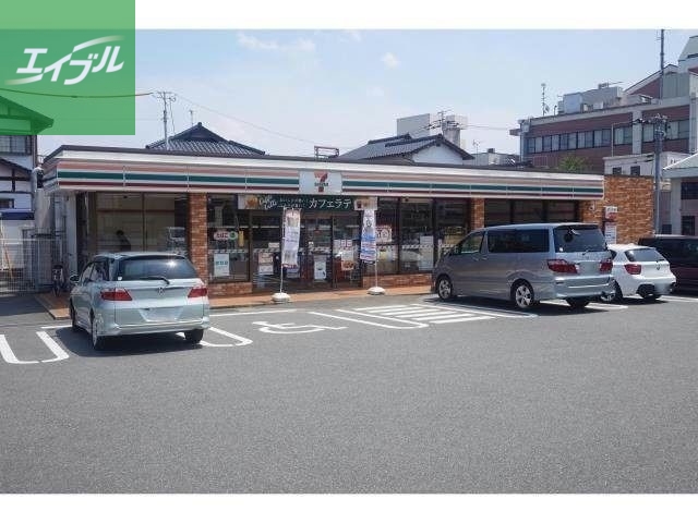コンビニ　セブンイレブン鳥栖宿町店（コンビニ）まで221m