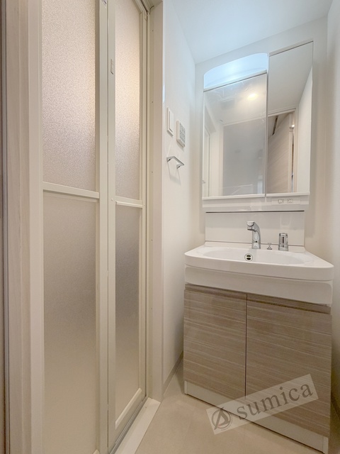 洗面設備　洗面脱衣所付き！独立洗面台が便利です♪♪