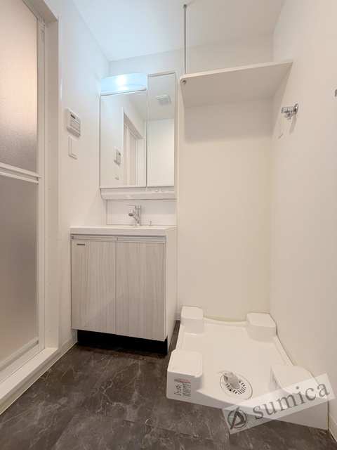 洗面設備　洗面脱衣所付き！独立洗面台が便利です♪♪