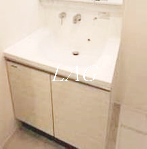 洗面設備　独立洗面台です。