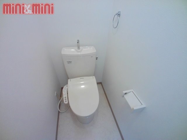 トイレ　温水洗浄便座