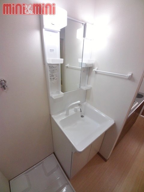 洗面設備　シャンプードレッサー付き