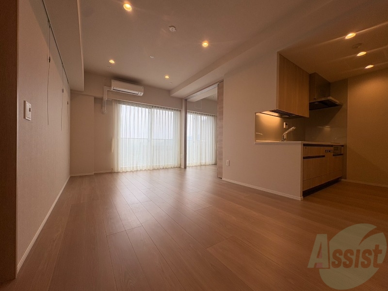 居室・リビング　広くてきれいなリビングです！快適に過ごせそうですね。