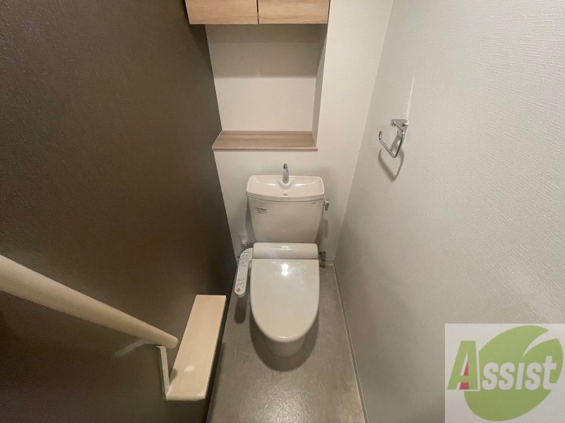 トイレ　ウォシュレット機能がついたトイレ。安心して使用できますね。