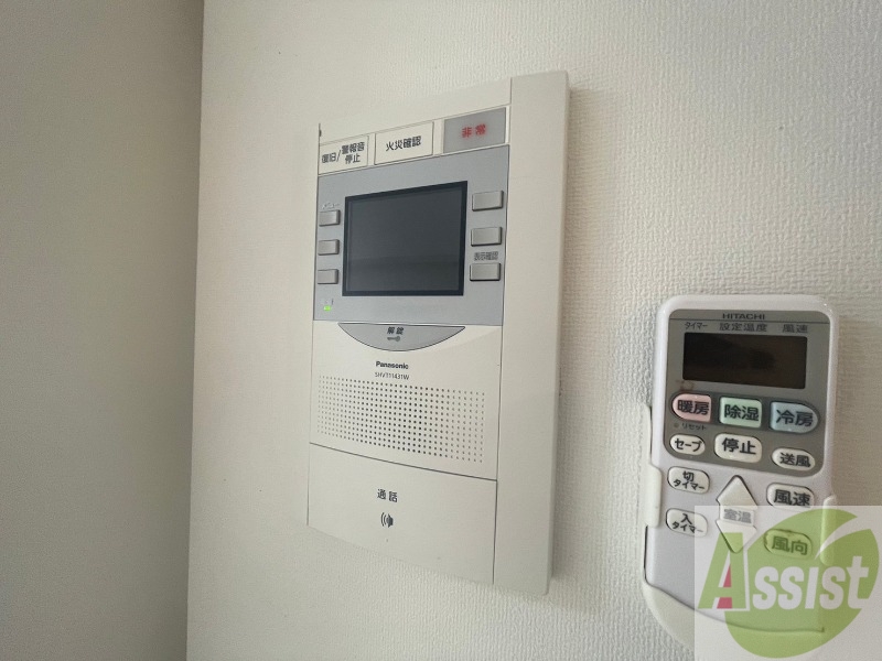 セキュリティ　ＴＶモニター付インターホンです。来客者の顔が見えるので安心！