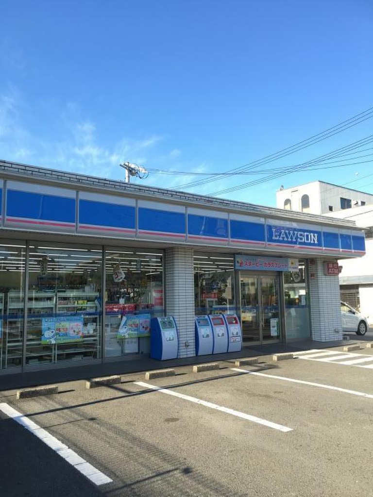 コンビニ　ローソン 総合体育館前店（コンビニ）まで136m
