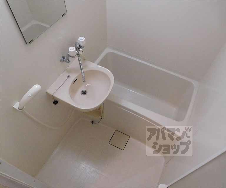 バス・シャワールーム　バス