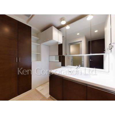 洗面設備　同タイプ29階のお部屋を撮影。仕様が異なることがあります。