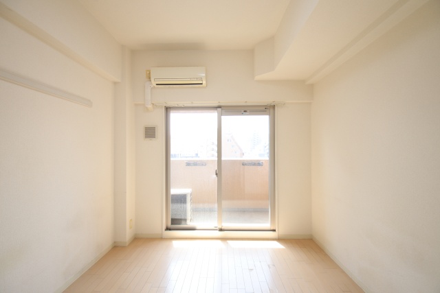 居室・リビング　※別室の参考写真の為、現況優先です。