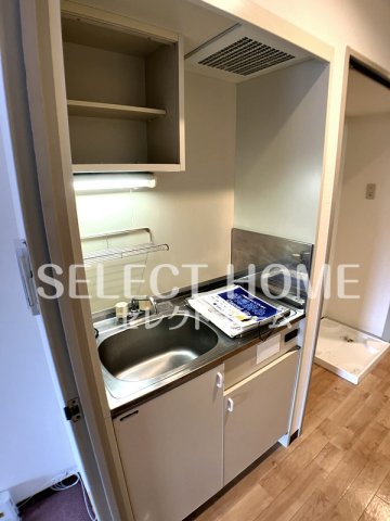 キッチン　コンパクトなキッチンで掃除もラクラク 同型タイプ