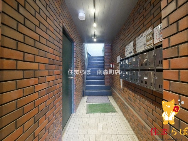 エントランス　共用部の印象も大切に