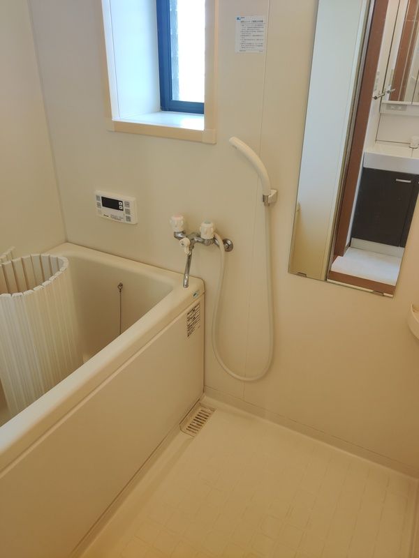 バス・シャワールーム　日々の疲れを癒すお風呂付です