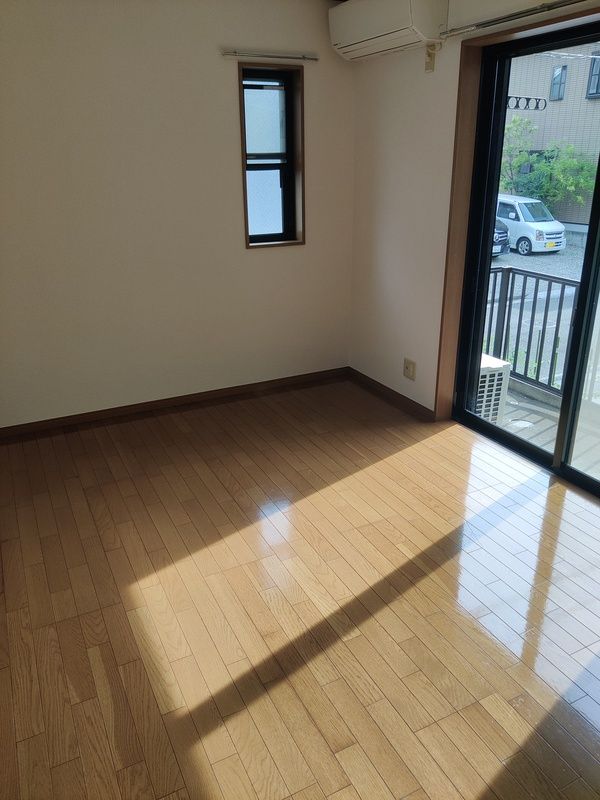 居室・リビング　ゆったりとした居間です