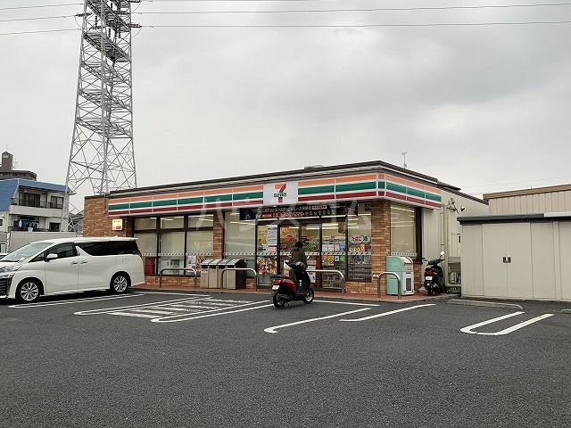 コンビニ　セブンイレブン 葛飾奥戸５丁目店（コンビニ）まで717m