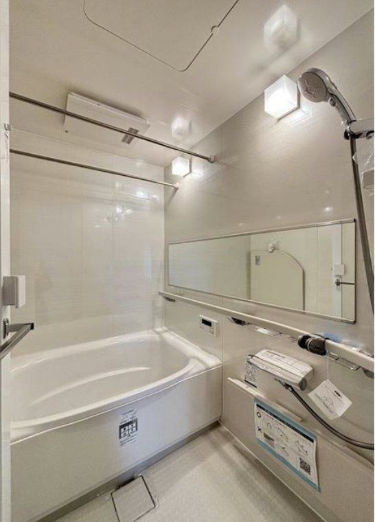バス・シャワールーム　バス