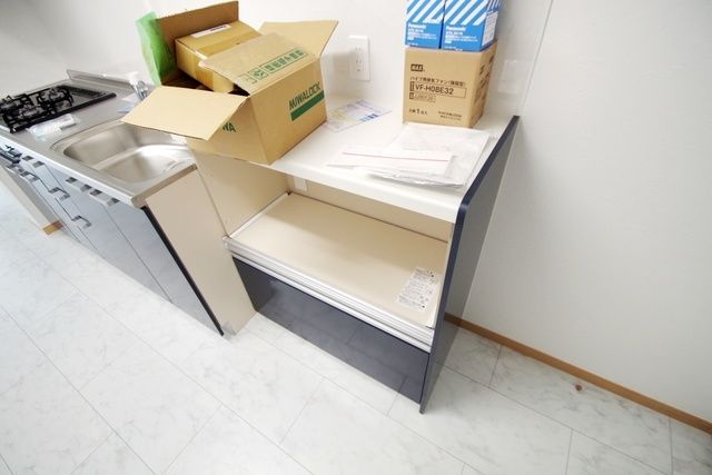 その他部屋・スペース　★　食器棚付です　★