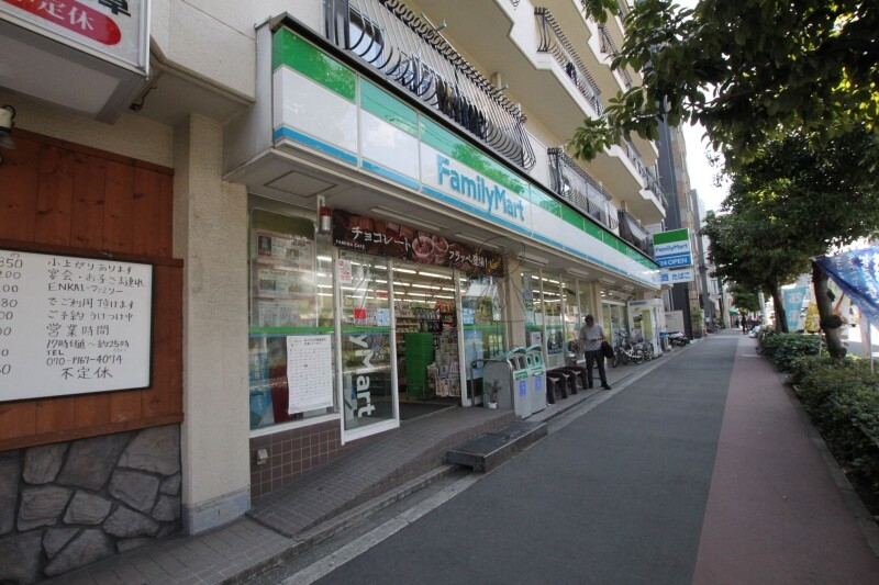 コンビニ　ファミリーマート阪南町二丁目店（コンビニ）まで110m