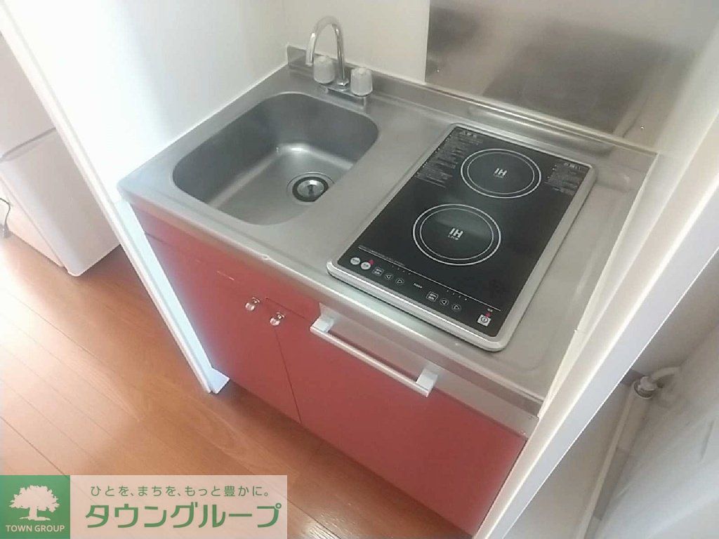 キッチン　※設備・仕様は現況と異なる場合があります。