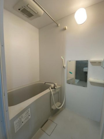 バス・シャワールーム　清潔な浴室！
