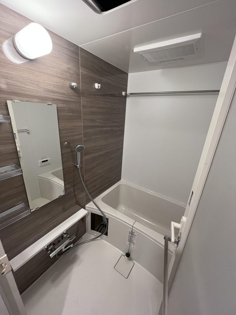 バス・シャワールーム　バルコニー