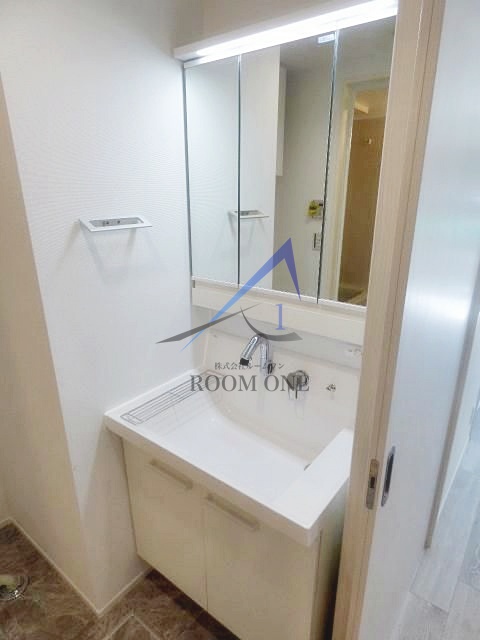 洗面設備　洗面台です。