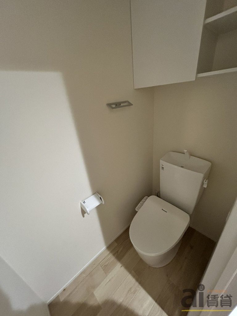 トイレ　※同仕様写真