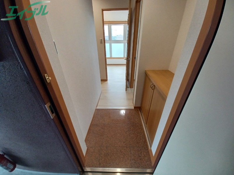 玄関　別部屋参考写真です