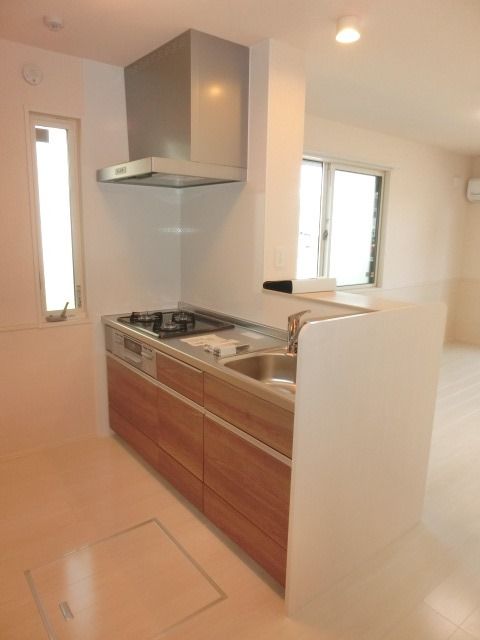 キッチン　使い勝手の良いカウンターキッチン仕様