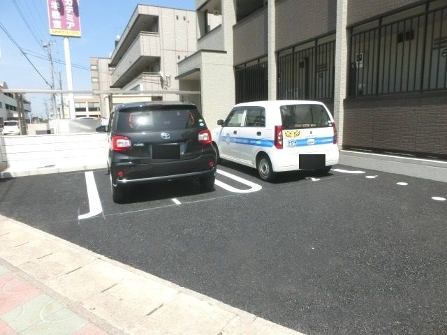 駐車場　満車の場合近隣をお探しします。