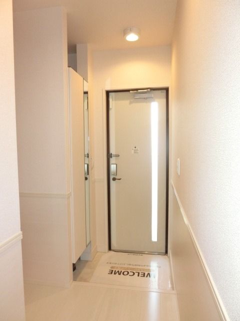 玄関　シューズボックス付きの玄関です