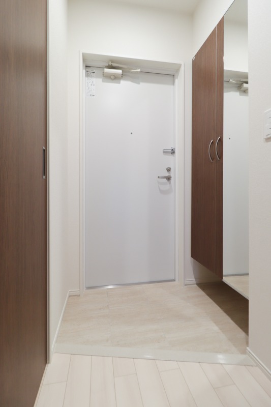 玄関　図面と現状に相違がある場合には現状を優先