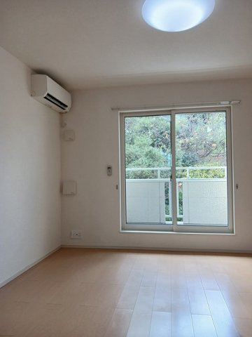 居室・リビング　使いやすい居間です