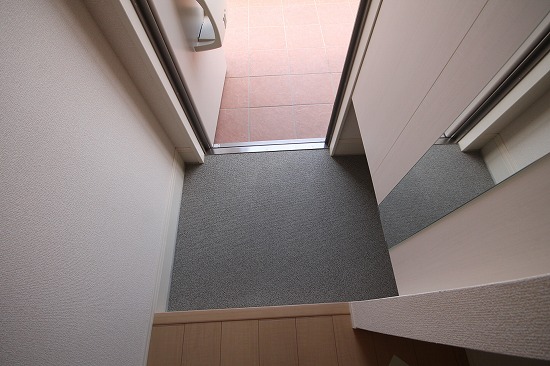玄関　※写真は類似です