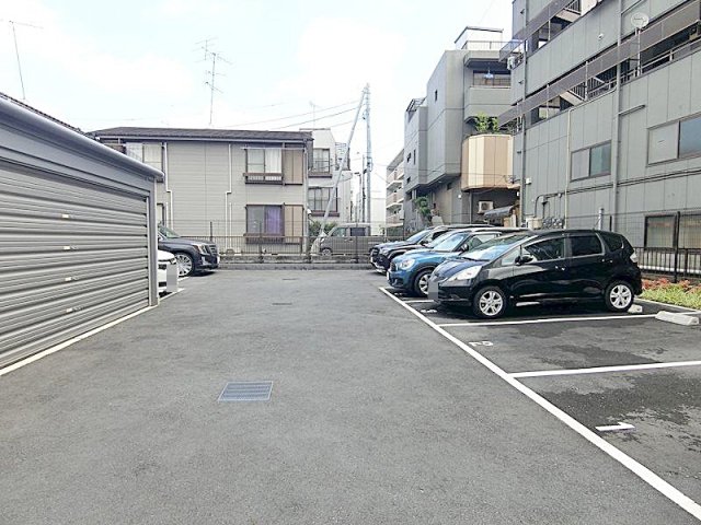 駐車場　【人気のキッチンカウンタータイプ♪】おすすめ物件！