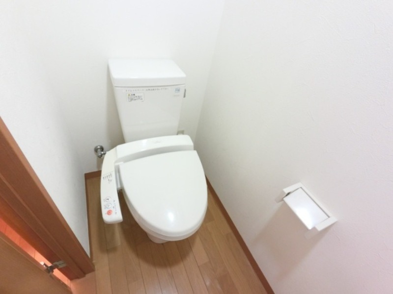 トイレ　図面と現状に相違がある場合には現状を優先