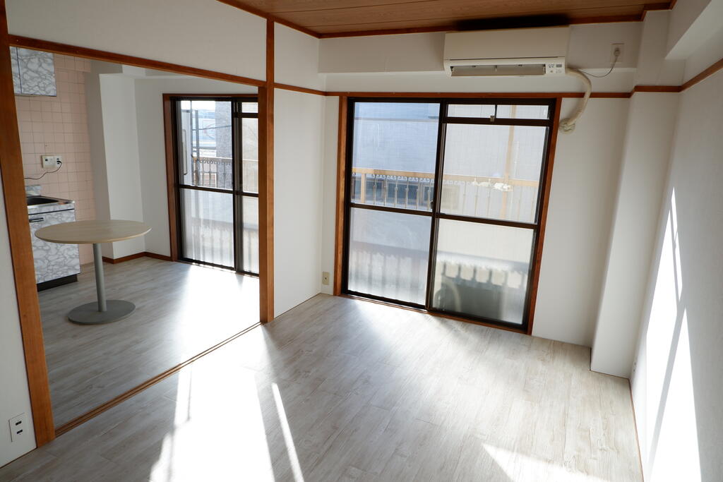 収納　時には足を崩してリラックス　ストレスも軽くなります