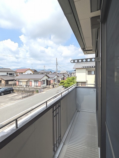 バルコニー　南西向きで日当たり良好☆